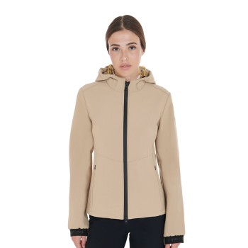 SLIM FIT WOMEN'S SOFTSHELL JACKET WITH CONCEALED POCKETS