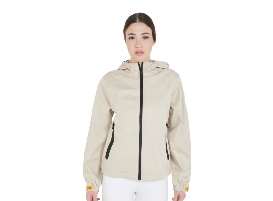 THREE-LAYER TECHNICAL WOMEN'S RAINCOAT