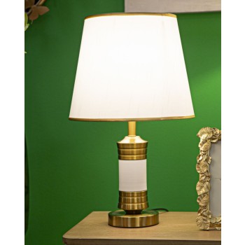 WHITY TABLE LAMP