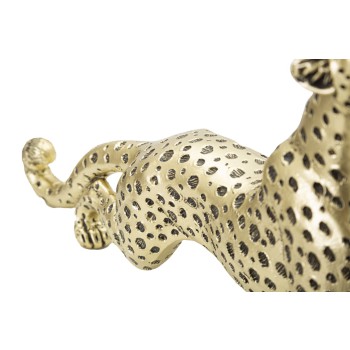 LEOPARD POINTS SITTING