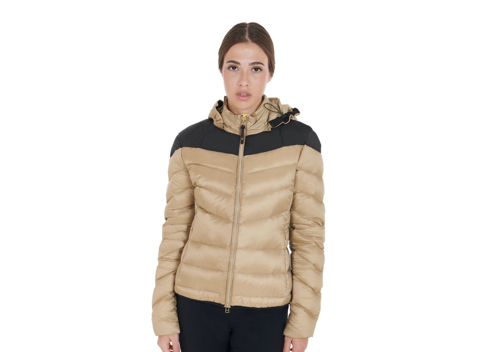 SLIM FIT WOMEN'S DOWN JACKET WITH REMOVABLE HOOD