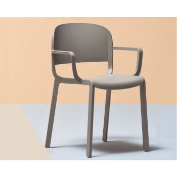 DOME 265-266 CHAIR WITH PEDRALI ARMRESTS