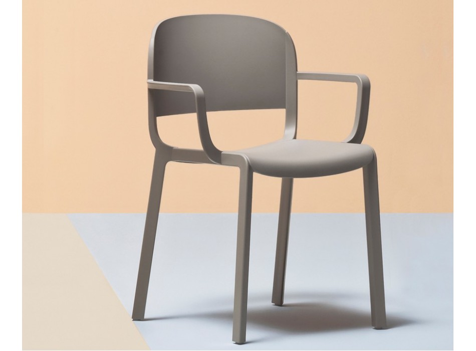 DOME 265-266 CHAIR WITH PEDRALI ARMRESTS