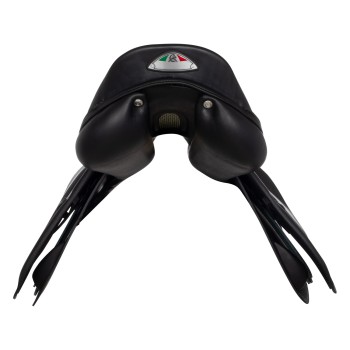 KC RACE 2.4 COMFORT JUMPING SADDLE KEVLAR-CARBON BOWL