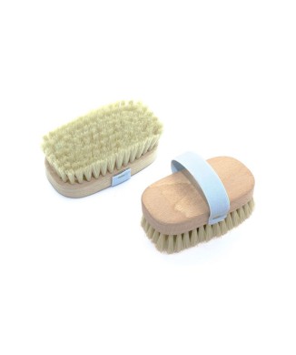 RECTANGULAR PONY BRUSH WITH SOFT BRISTLES